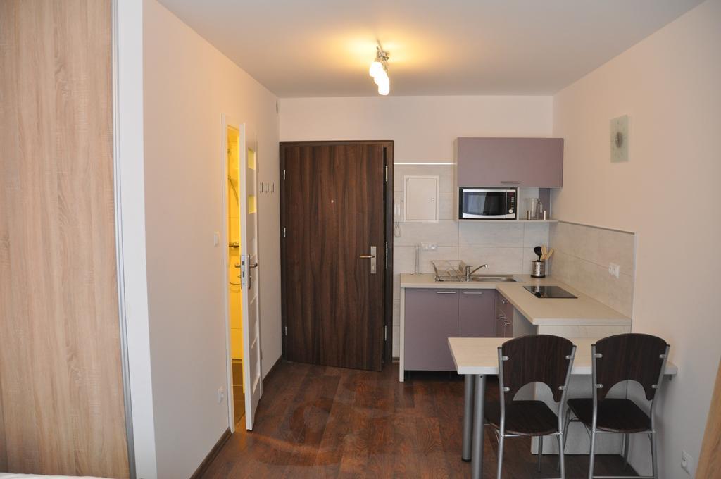Apartamenty Przy Starowce Zielona Gora  Bagian luar foto