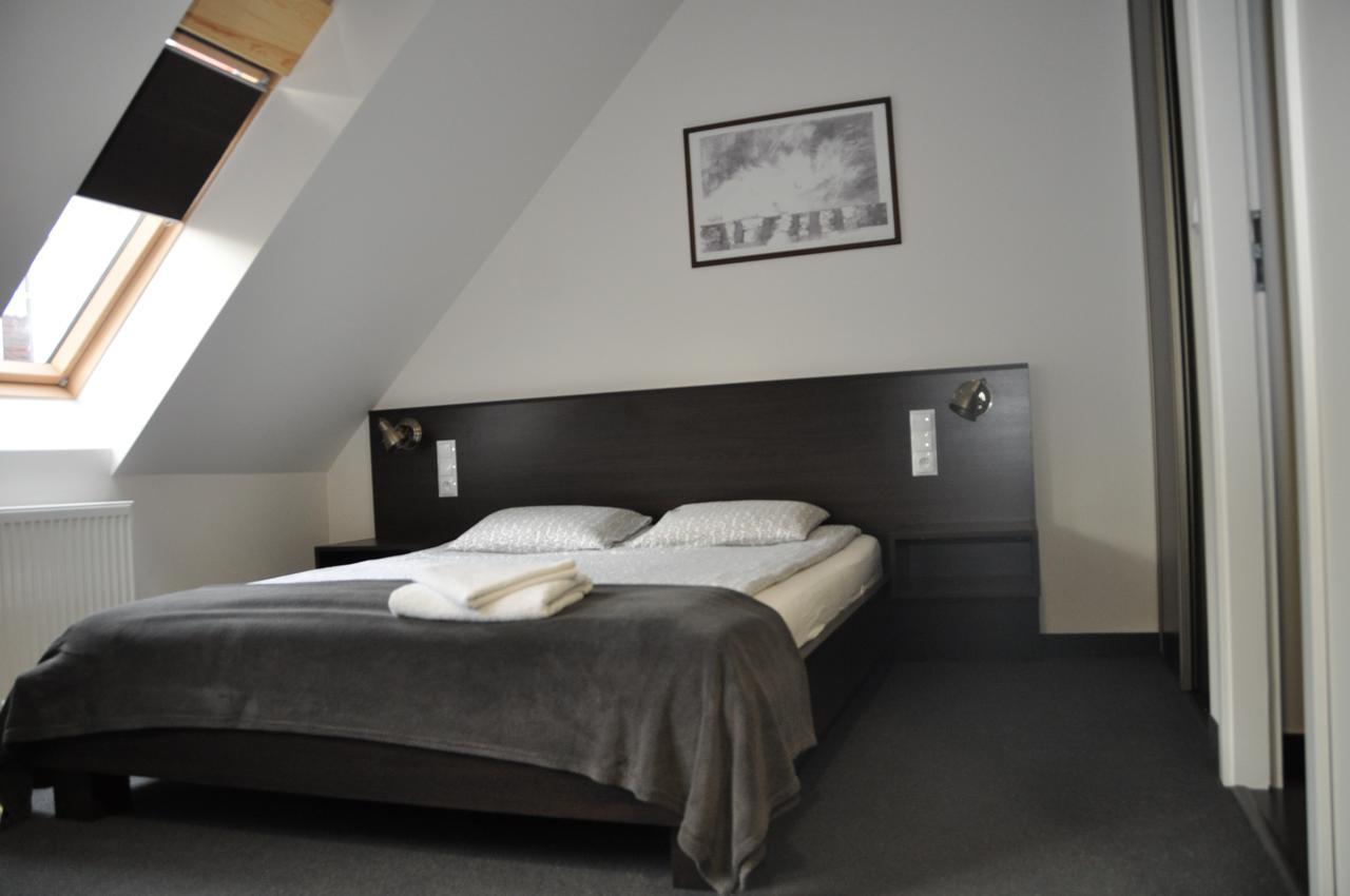 Apartamenty Przy Starowce Zielona Gora  Bagian luar foto